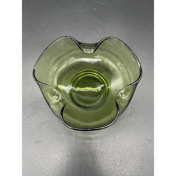 Vintage Anchor Hocking Green Glass Bowl Pinched Glass MCM Avocado Dip Bowl 5” - Picture 2 of 6